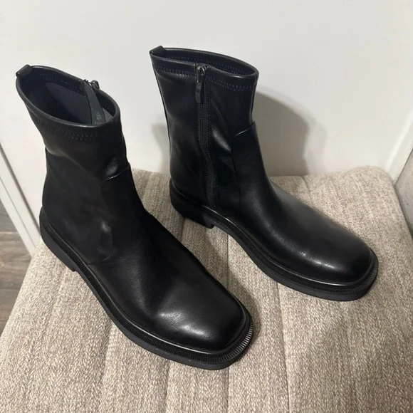 Franco Sarto Black Leather Ankle Booties - Picture 3 of 7